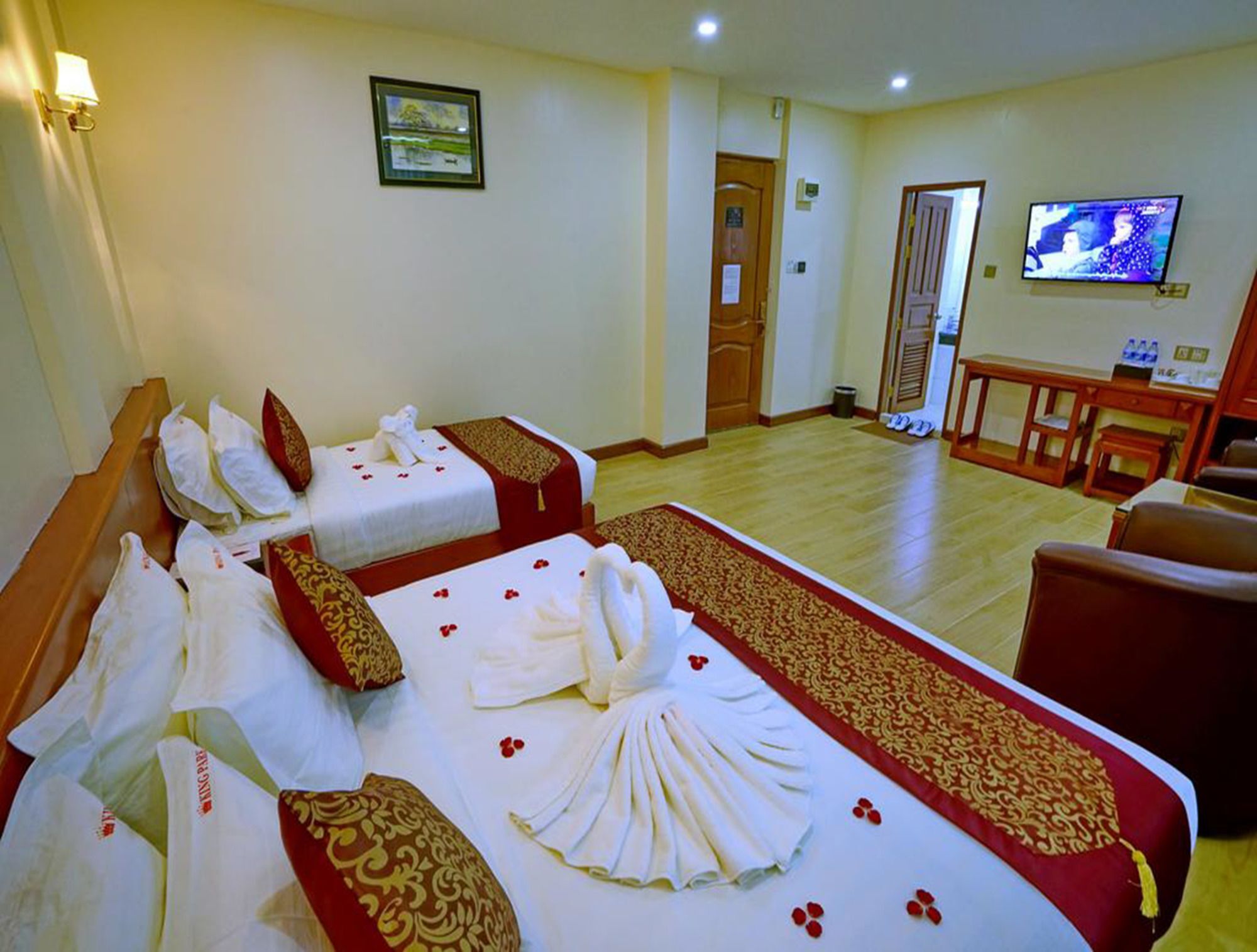 King Park Hotel Мандалай Экстерьер фото