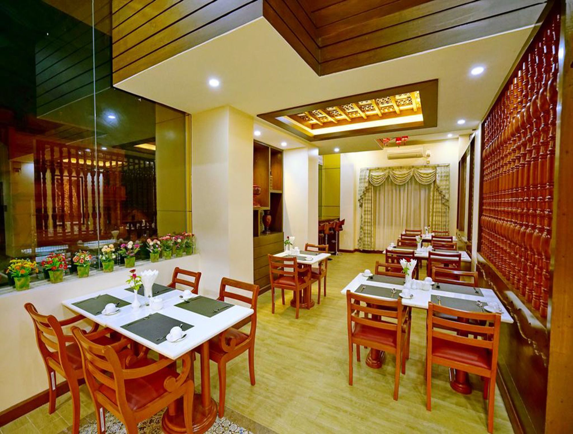 King Park Hotel Мандалай Экстерьер фото